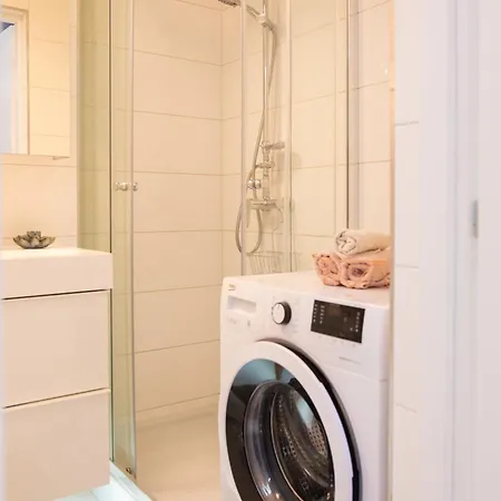 Apartment Hidden Modern Getaway With Two Bedroom Behind Opera House *