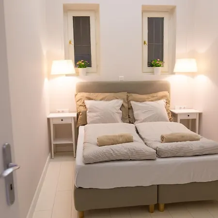 Apartment Hidden Modern Getaway With Two Bedroom Behind Opera House Budapest