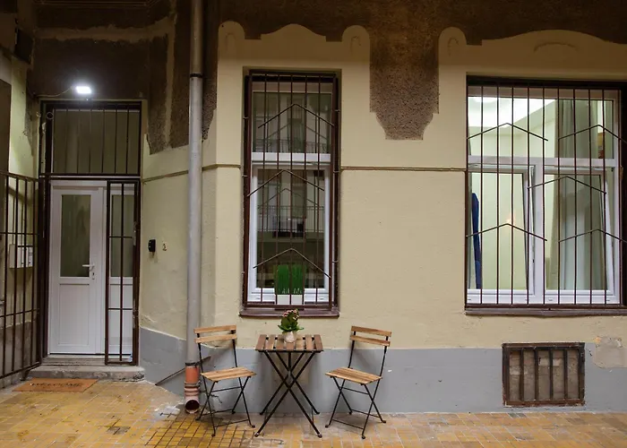 Hidden Getaway With Two Bedroom By The St Stephen's Basilica דירה *