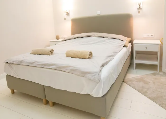 Hidden Getaway With Two Bedroom By The St Stephen's Basilica דירה בודפשט