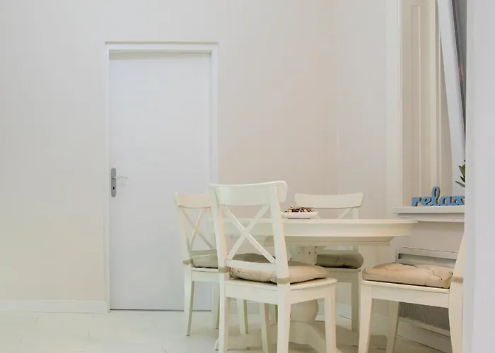 Hidden Getaway With Two Bedroom By The St Stephen's Basilica * בודפשט